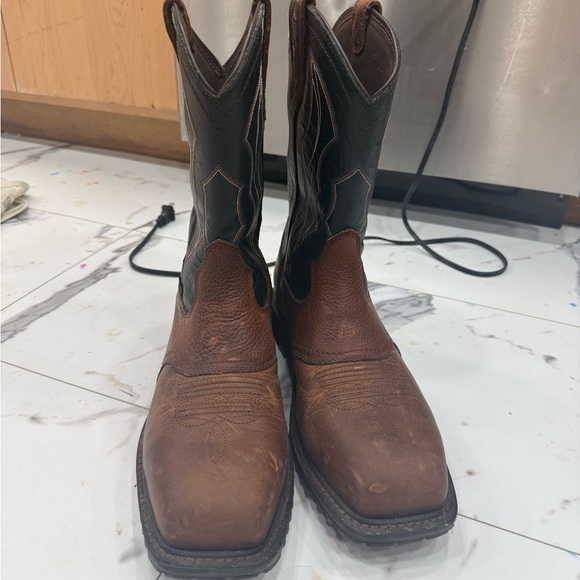 Ariat Brown and Black Men´s Boots